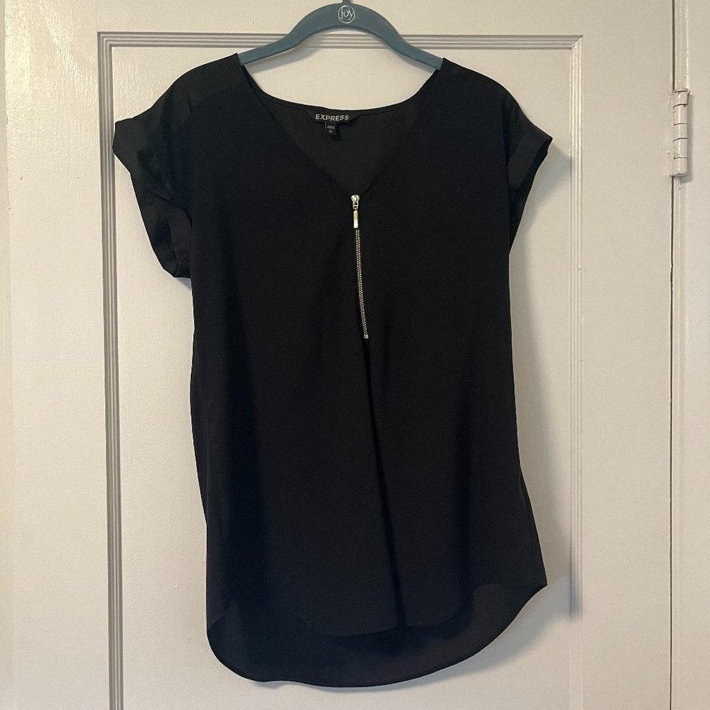 Women's Express Size Small Short Sleeved Zipper Blouse Black